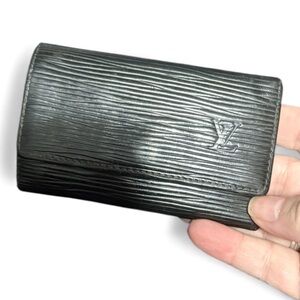 Louis Vuitton Ebony Textured Card Holder EUC see pics! cute!